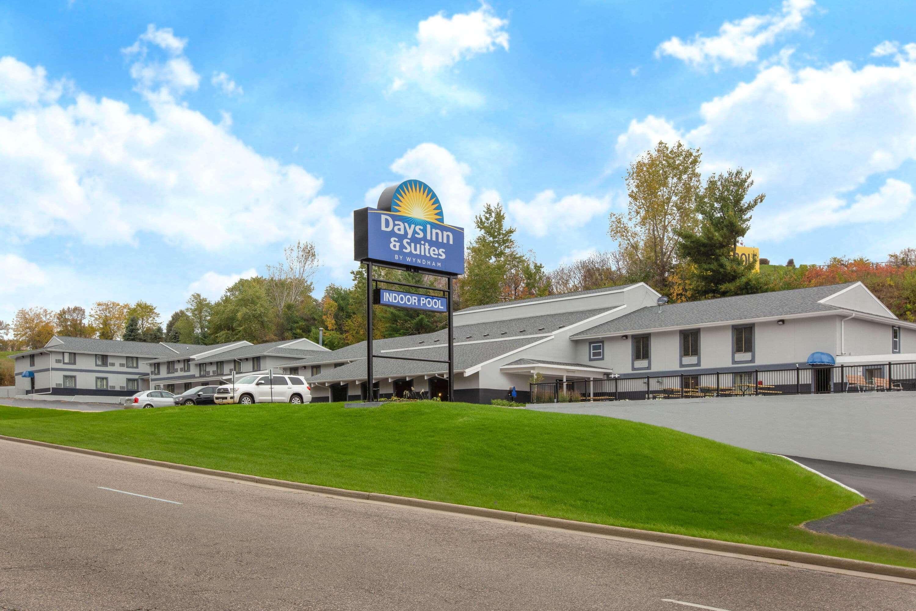 Days Inn & Suites By Wyndham Wisconsin Dells Eksteriør bilde
