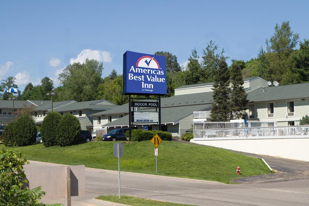 Days Inn & Suites By Wyndham Wisconsin Dells Eksteriør bilde