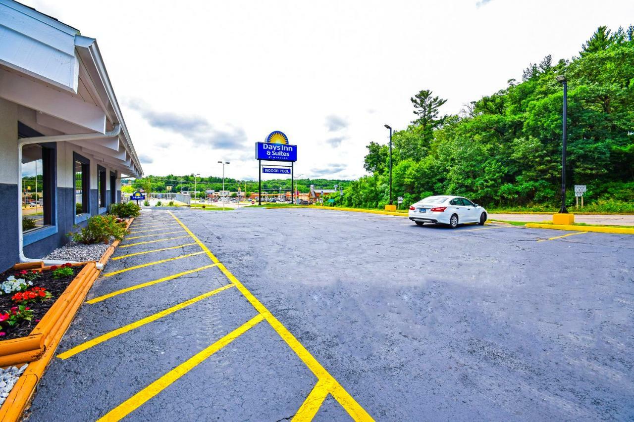 Days Inn & Suites By Wyndham Wisconsin Dells Eksteriør bilde
