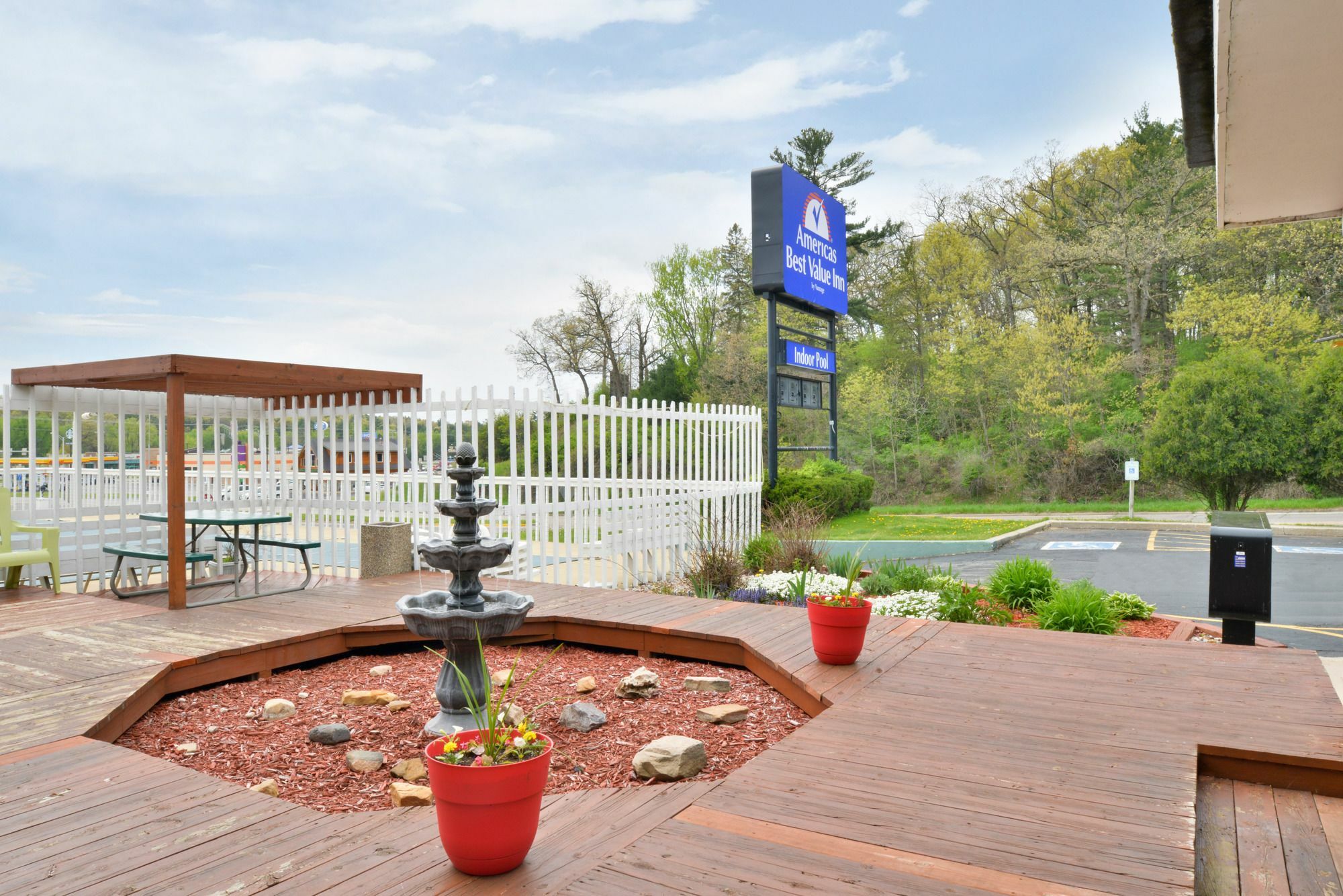 Days Inn & Suites By Wyndham Wisconsin Dells Eksteriør bilde